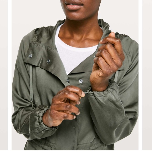 Lululemon City Stroll Trench Coat Sz 10 - Picture 6 of 14